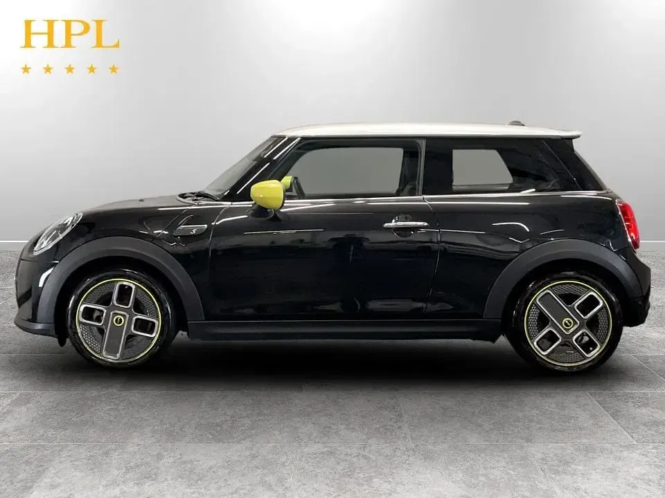 Used Mini Cooper SE Hatch 135 kW (184 HP) 2022 Black Hatchback