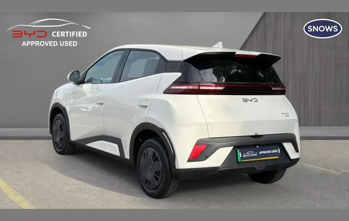 New BYD Dolphin Surf Active 64 kW (88 HP) 2026 White Hatchback