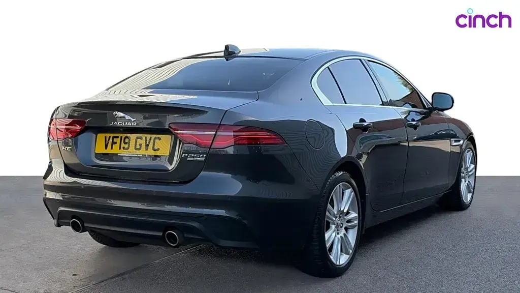 Used Jaguar XE SE 2019 Grey Sedan