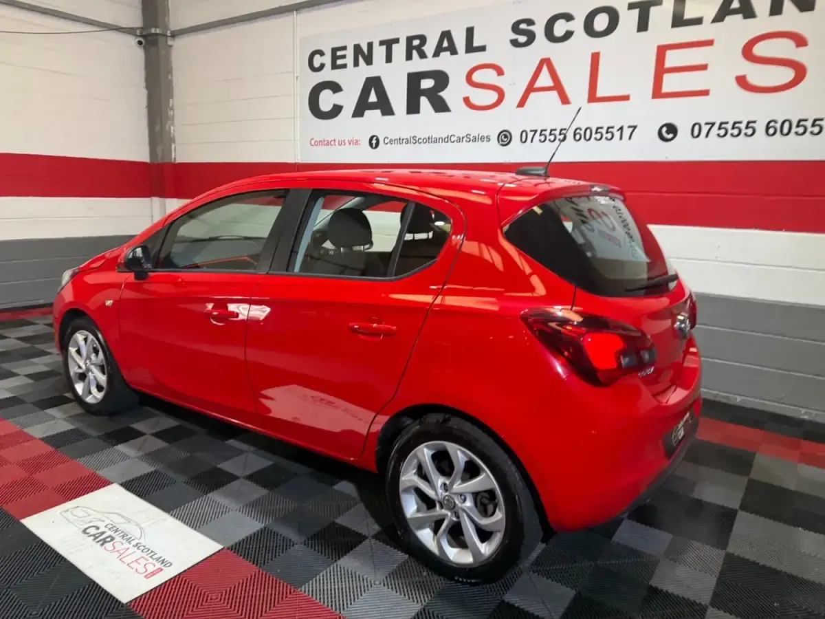 Second-hand Vauxhall Corsa SRi 100 CP (73 kW) 2018 Roșu Hatchback