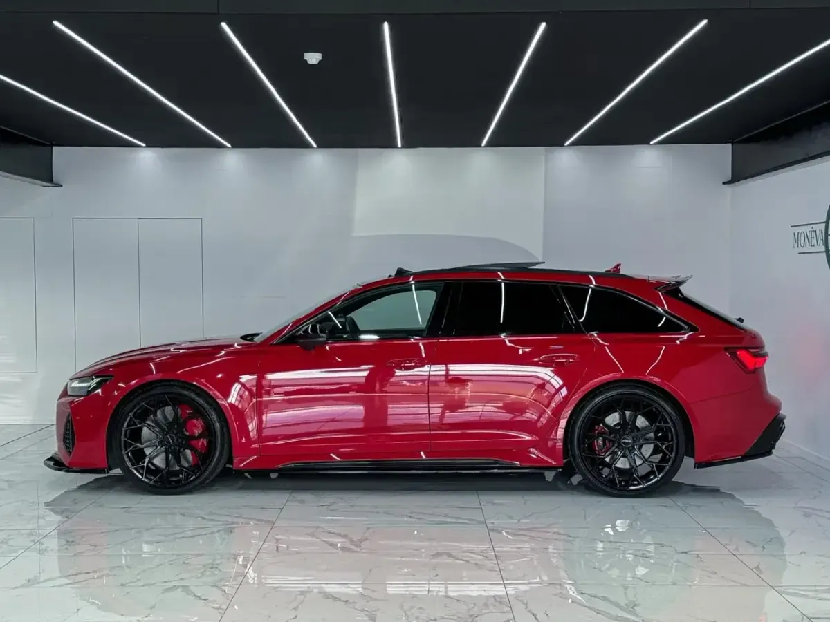 Begagnad Audi RS6 Advanced 2020 Röd Kombi