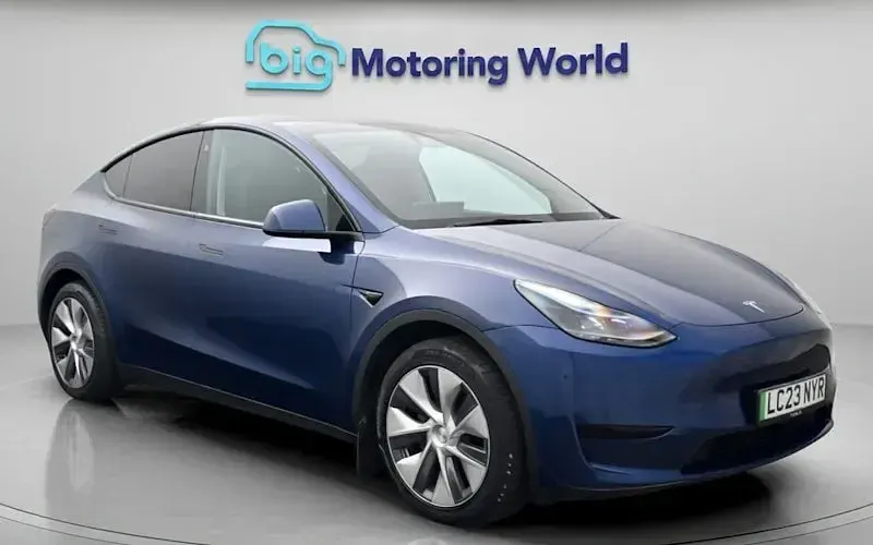 Used Tesla Model Y Standard Range 219 kW (299 HP) 2023 SUV