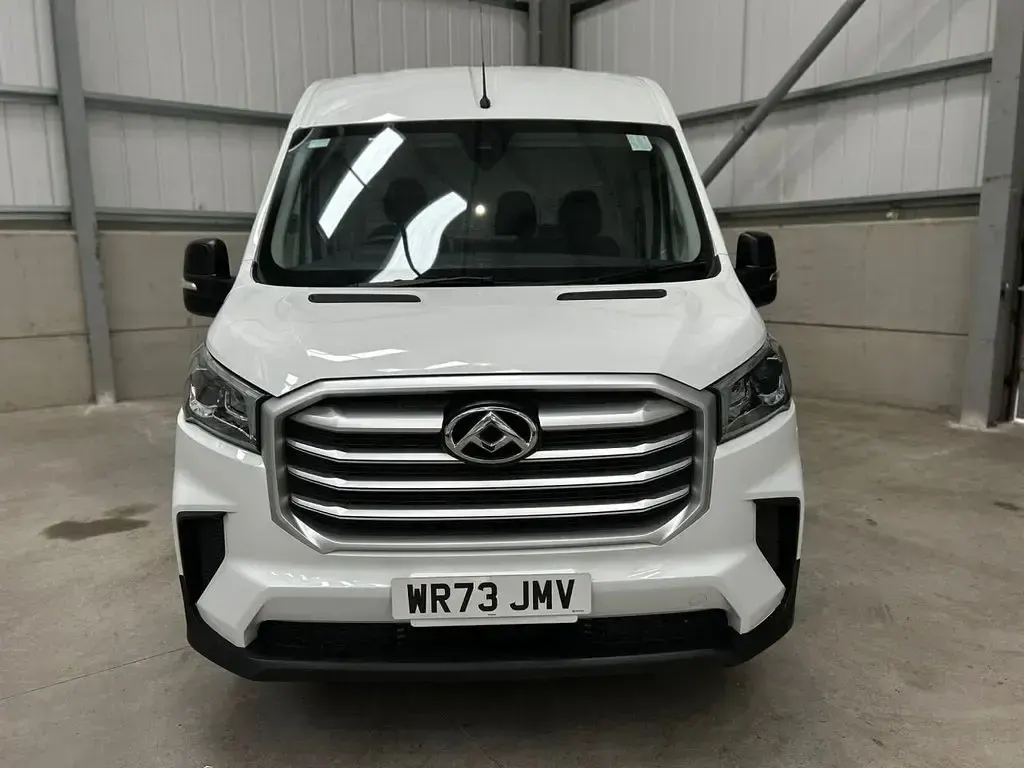 Used Maxus V90 163 HP (119 kW) 2023 White Van
