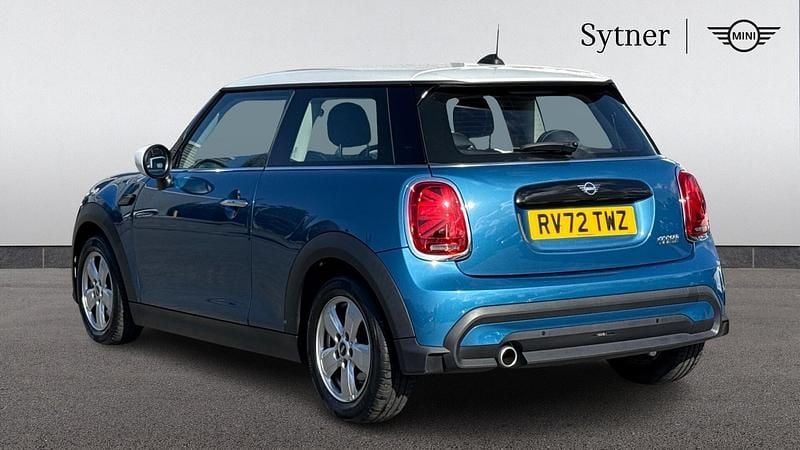 Used Mini Cooper Classic 134 HP (98 kW) 2022 Blue Hatchback