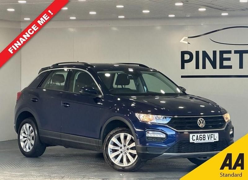 Blue Used 2018 VW T-Roc SE SUV | £11,399 (Fair price) - Image 1/3