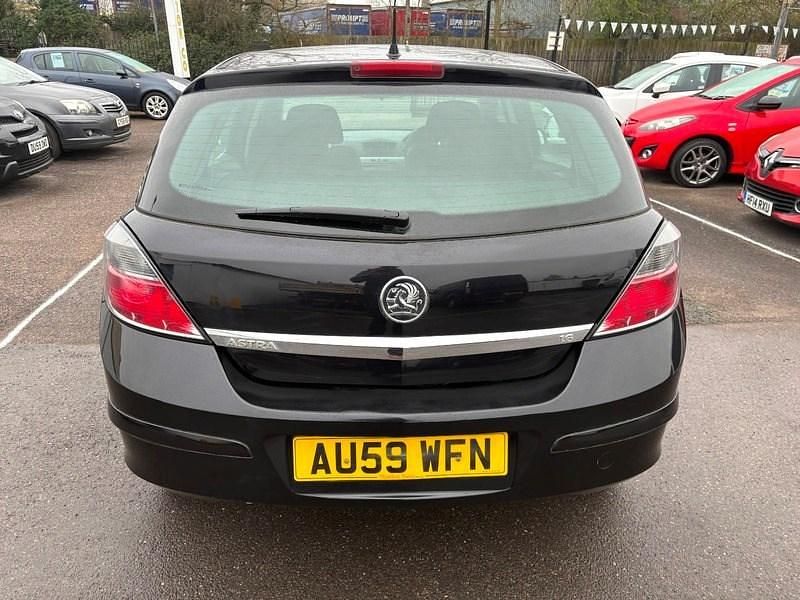 Used Vauxhall Astra 115 HP (84 kW) 2009 Black Hatchback
