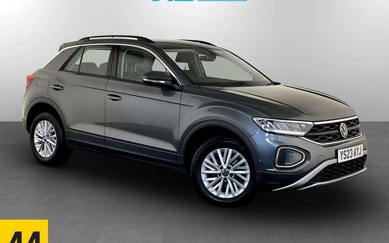 Used VW T-Roc Life 150 HP (110 kW) 2024 SUV