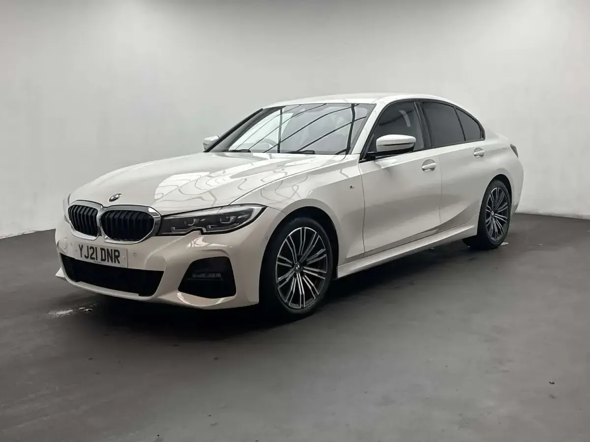 Used BMW 318 M Sport 2021 White Sedan