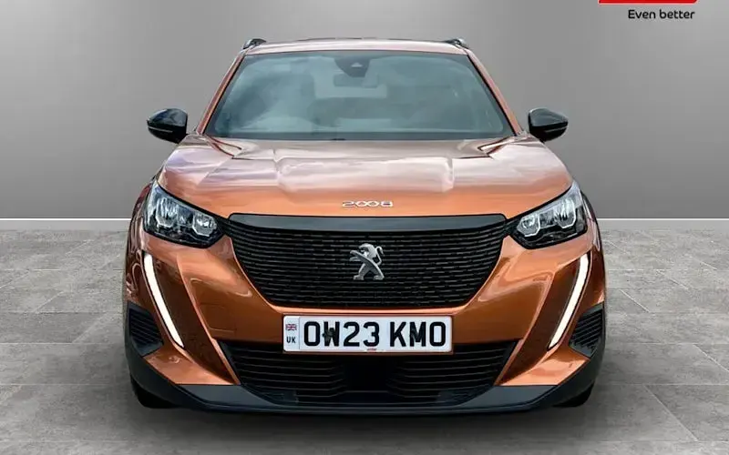 Used Peugeot 2008 Active+ 101 HP (74 kW) 2023 SUV
