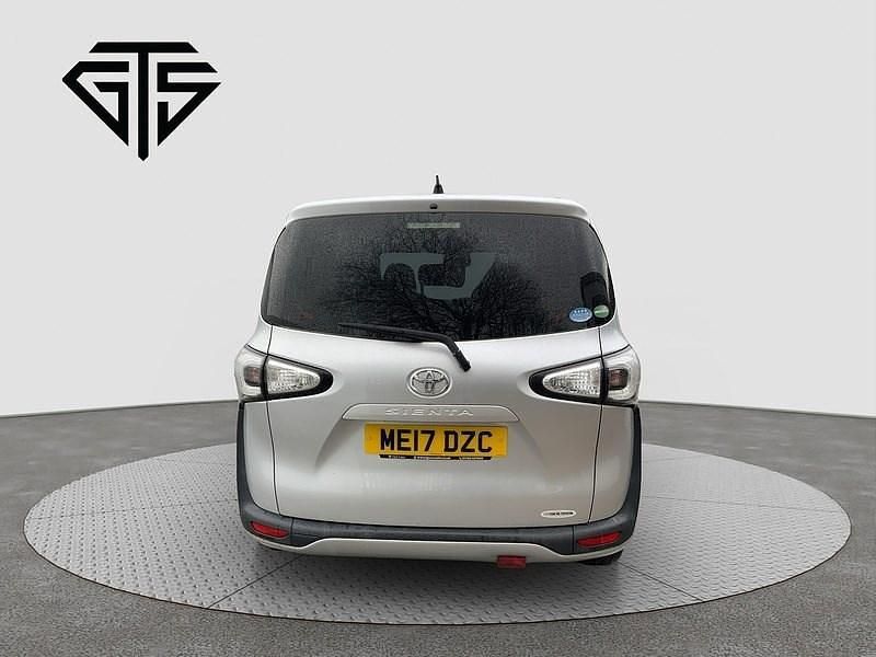 Used Toyota Sienta 2025 Silver MPV