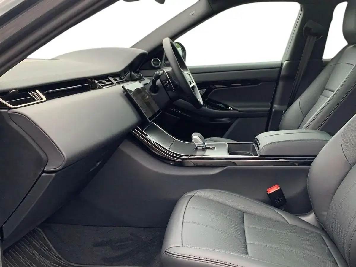 Used Land Rover Range Rover evoque HSE Dynamic 2025 Grey SUV