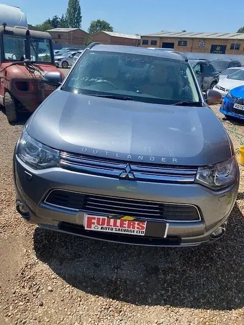 Used Mitsubishi Outlander P-HEV 2015 Grey Estate