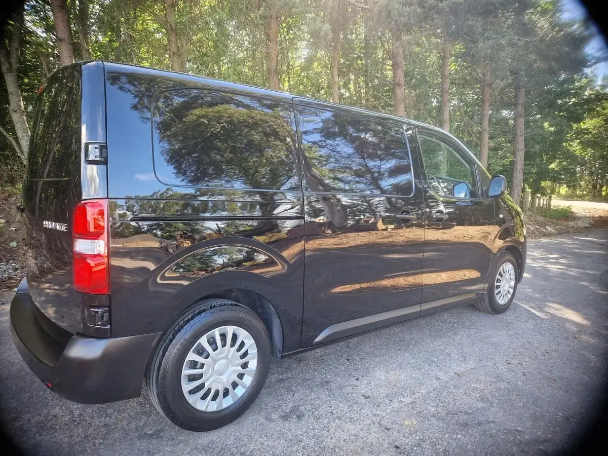 Used Toyota Proace 120 HP (88 kW) 2021 Black MPV