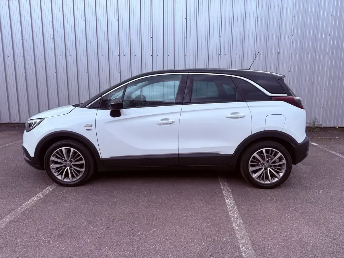 Second-hand Vauxhall Crossland X 83 CP (61 kW) 2020 Alb SUV
