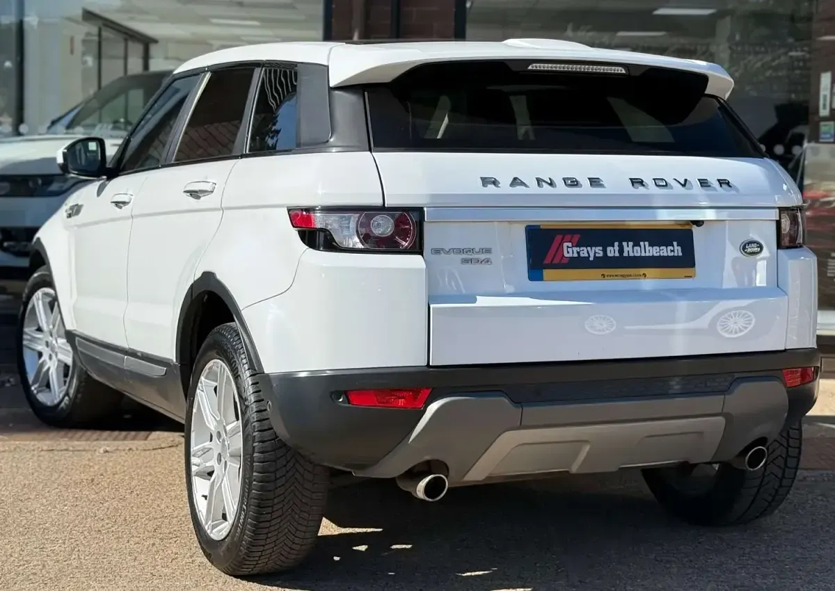 Used Land Rover Range Rover evoque Prestige 190 HP (139 kW) 2014 White SUV