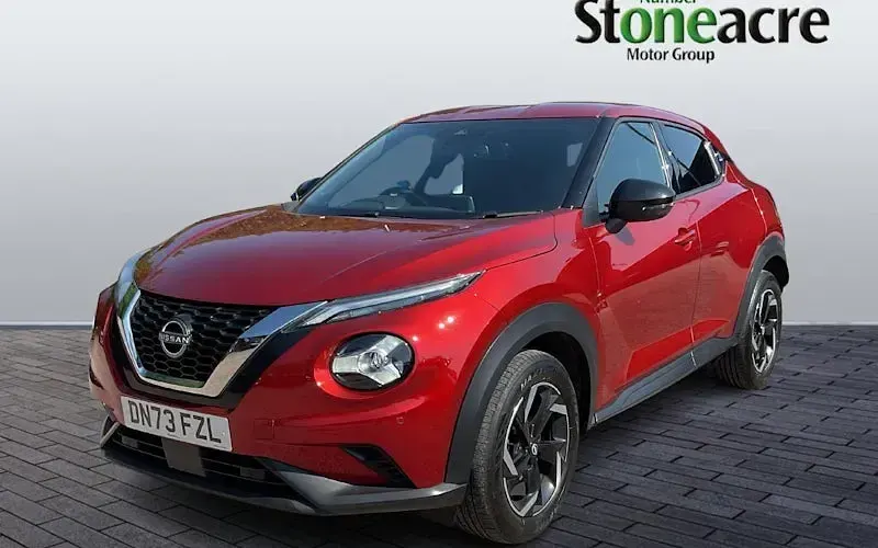 Used Nissan Juke N-Connecta 114 HP (83 kW) 2025 Red SUV