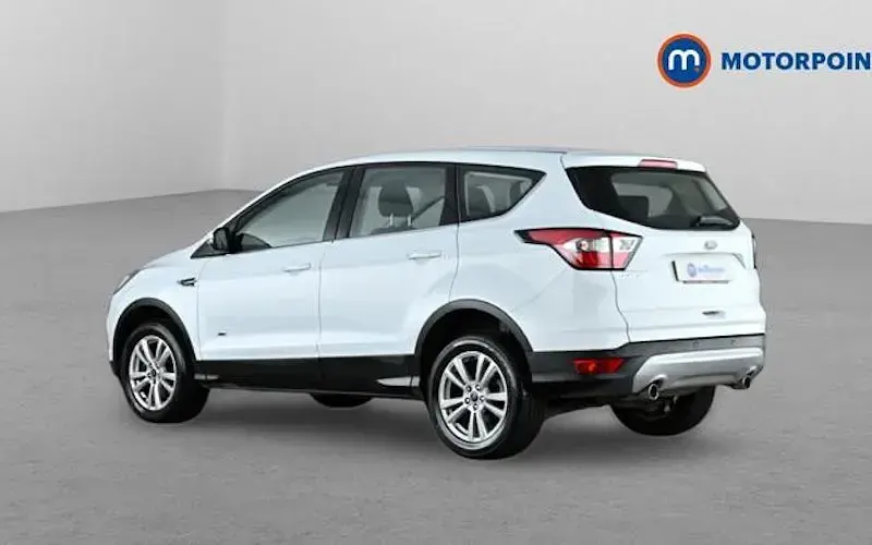 Used Ford Kuga Zetec 150 HP (110 kW) 2018 White SUV