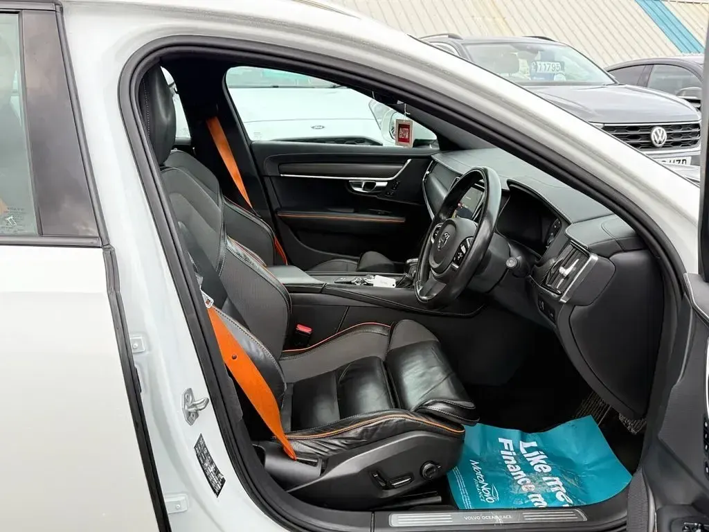Used Volvo V90 CC Ocean Race 310 HP (228 kW) 2018 White Estate