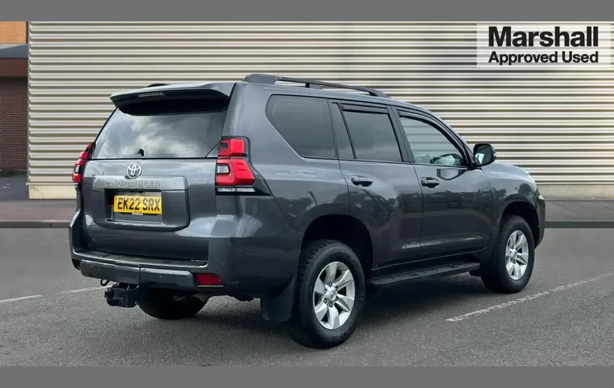 Used Toyota Land Cruiser Active 200 HP (147 kW) 2022 Grey SUV