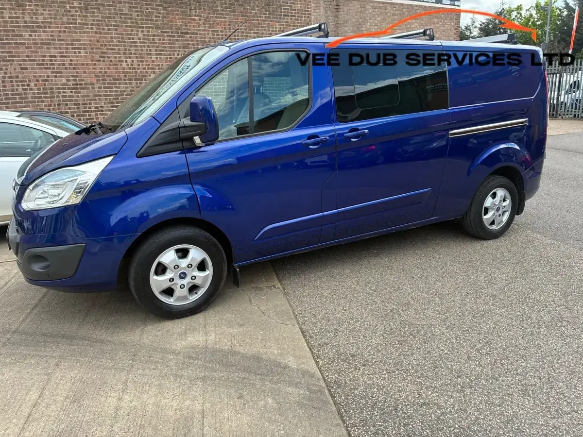 Usado Ford Transit Custom Limited 155 HP (114 kW) 2016 Azul Van
