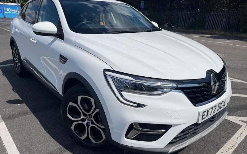 Solid glacier white Used 2021 Renault Arkana Version S SUV | £17,567 (Fair price) - Image 1/4
