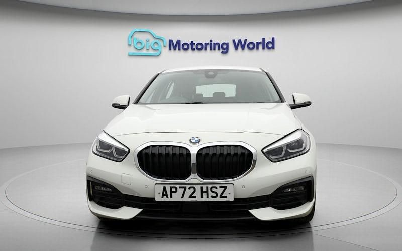Used BMW 118 136 HP (100 kW) 2023 White Hatchback