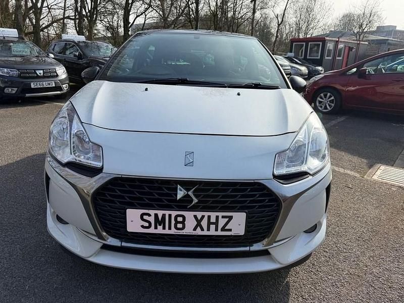 Used DS Automobiles DS3 Connected Chic 82 HP (60 kW) 2018 White Hatchback