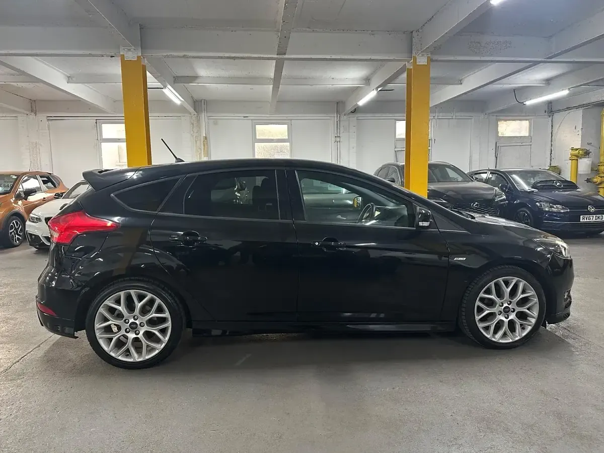 Used Ford Focus ST-Line 2017 Black Hatchback