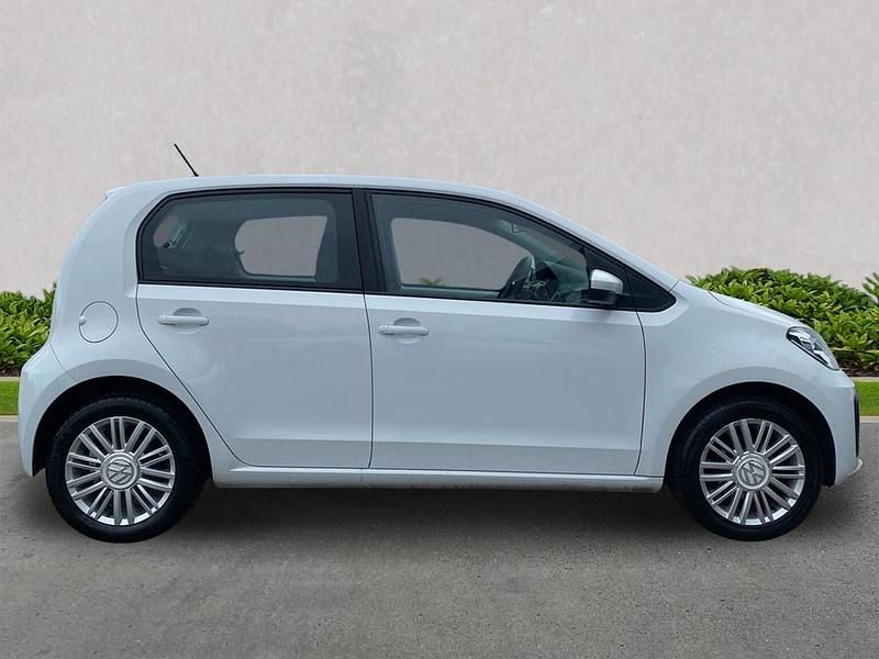 Used VW up! move up! 60 HP (44 kW) 2018 White Hatchback