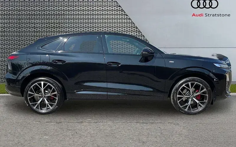New Audi Q3 Sportback 150 HP (110 kW) 2026 Black SUV