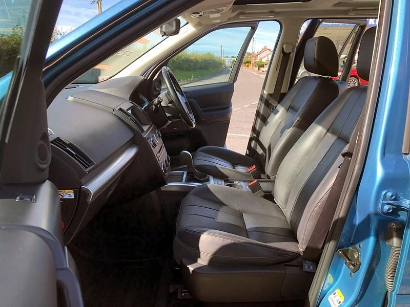 Used Land Rover Freelander 2 190 HP (139 kW) 2014 Blue SUV