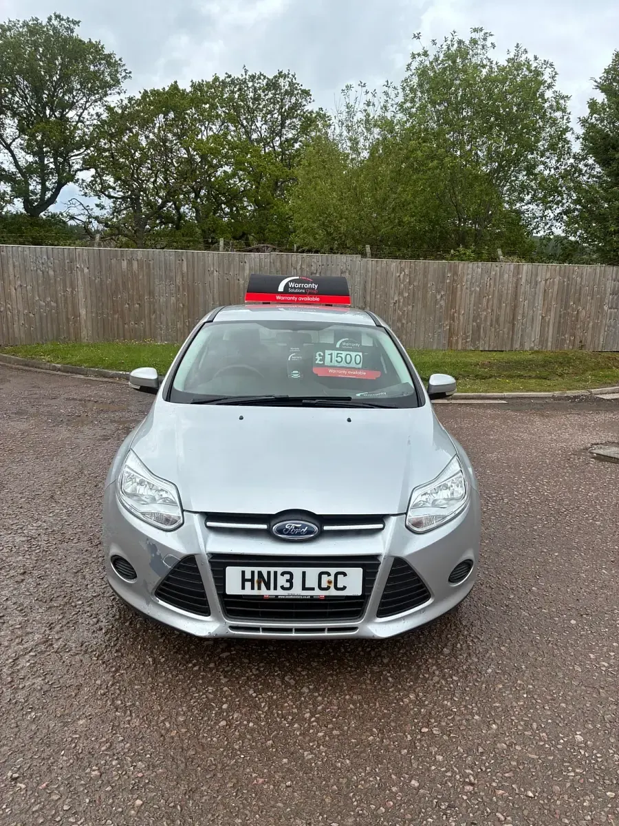 Begagnad Ford Focus 2013 Silver Halvkombi