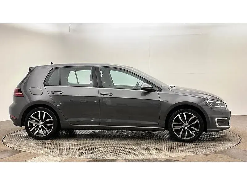 Used VW e-Golf 99 kW (135 HP) 2019 Grey Hatchback