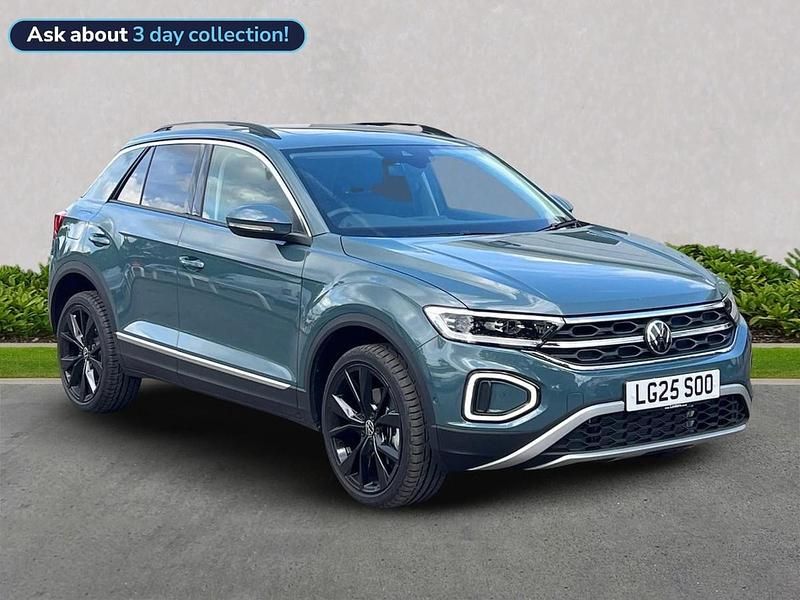 Blue Used 2025 VW T-Roc Style SUV | £26,990 (Expensive) - Image 1/3
