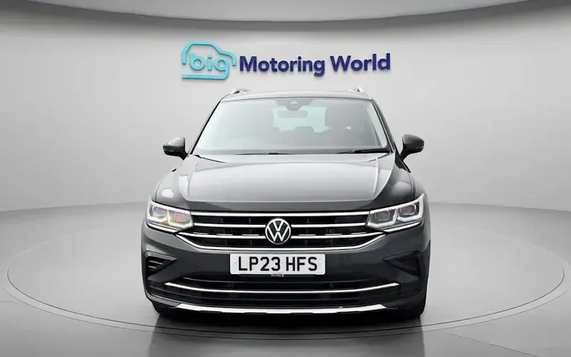 Used VW Tiguan Elegance 150 HP (110 kW) 2023 Grey SUV