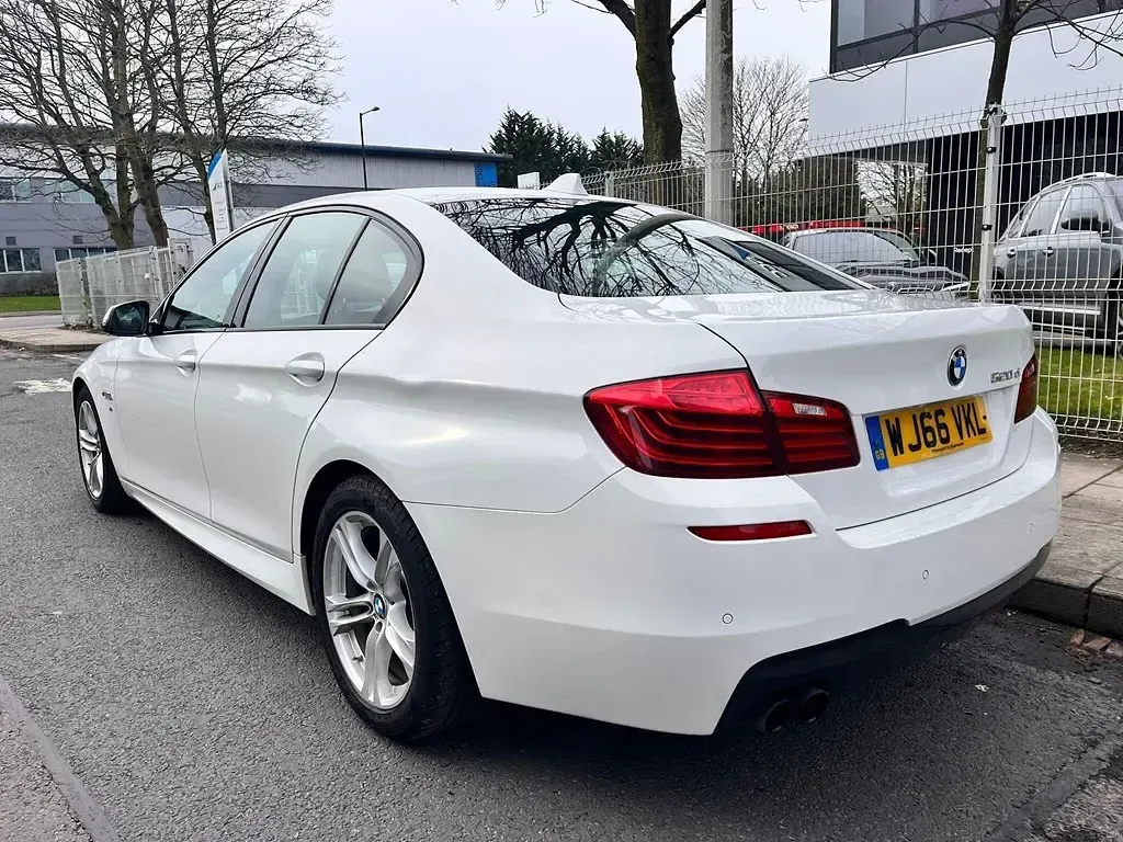 Begagnad BMW 520 M Sport 2016 Vit Sedan