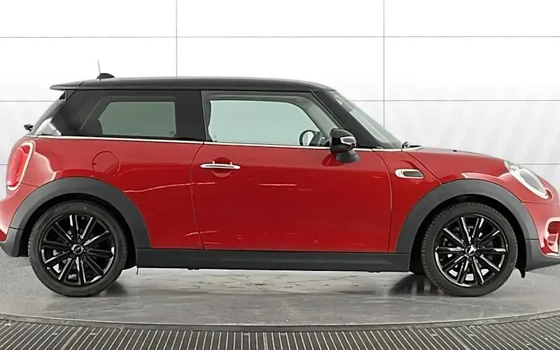 Used Mini Cooper Hatch 136 HP (100 kW) 2017 Hatchback