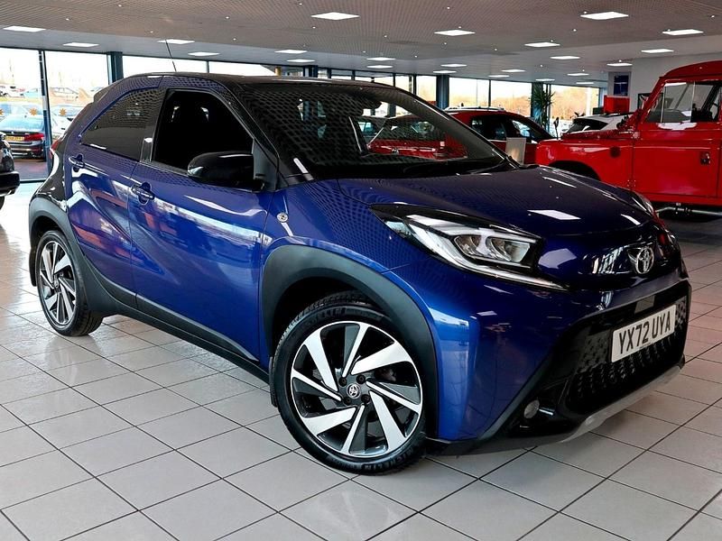 Juniper blue Used 2022 Toyota Aygo Hatchback | £15,489 (Fair price) - Image 1/4