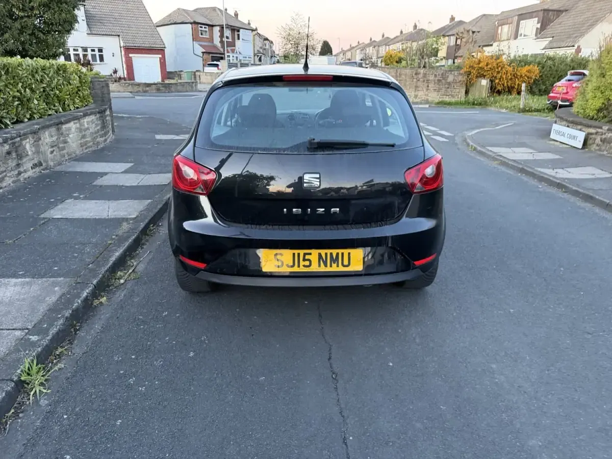 Używany Seat Ibiza 2015 Czarny Hatchback