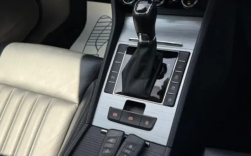 Used Skoda Superb SE Technology 218 HP (160 kW) 2021 Black Estate