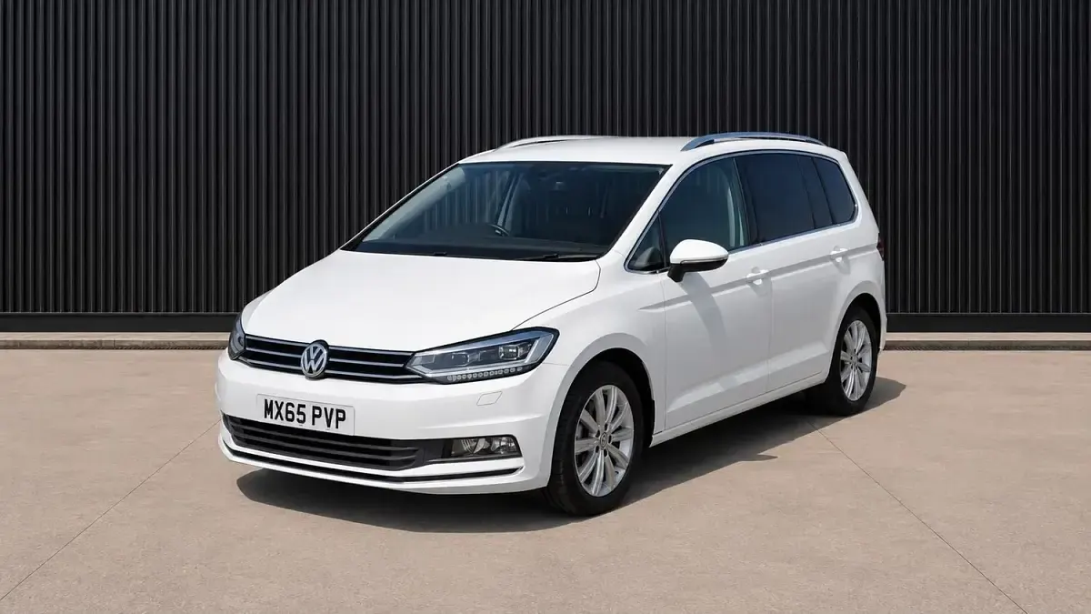 Used VW Touran SEL 2016 White MPV