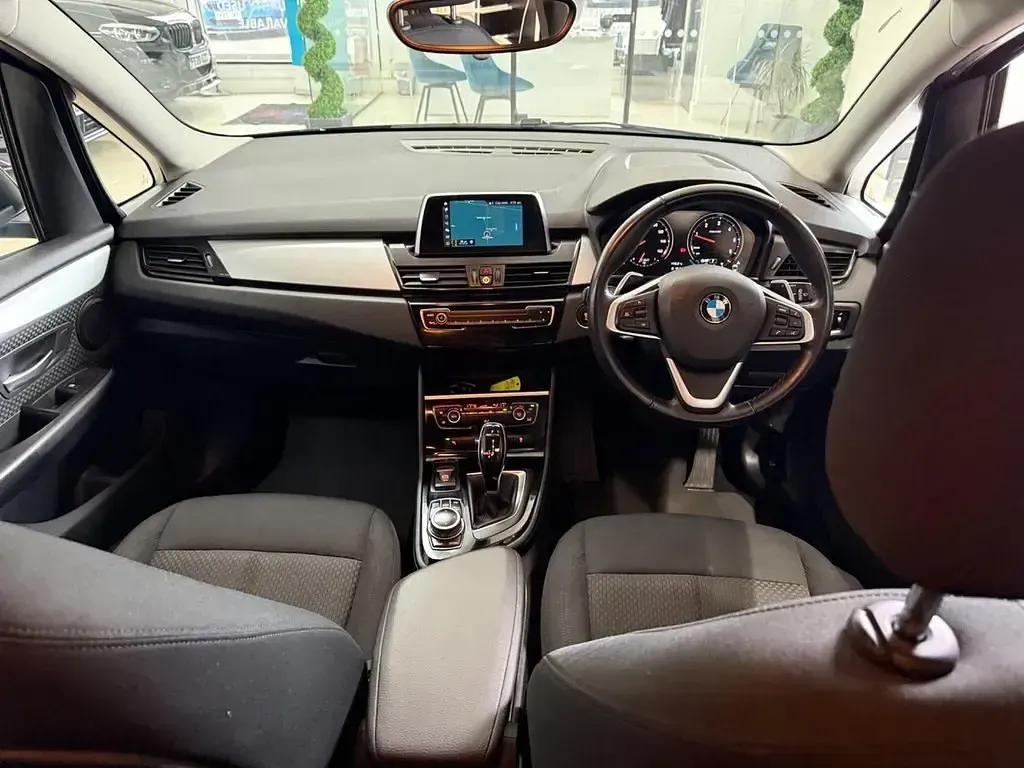 Używany BMW 218 Comfort Edition 2021 Czarny Kombi