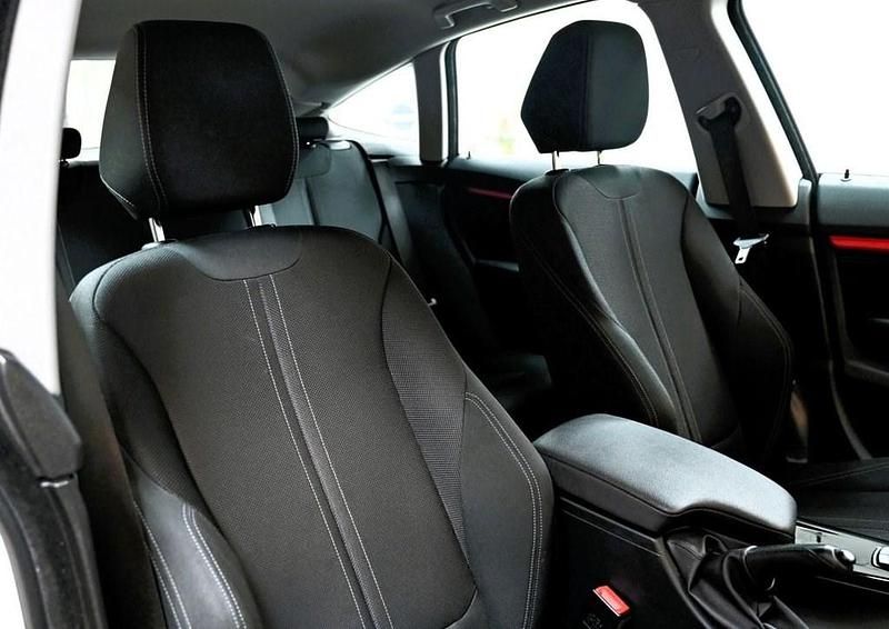 Used BMW 320 Gran Turismo Sport Line 190 HP (139 kW) 2017 White Hatchback