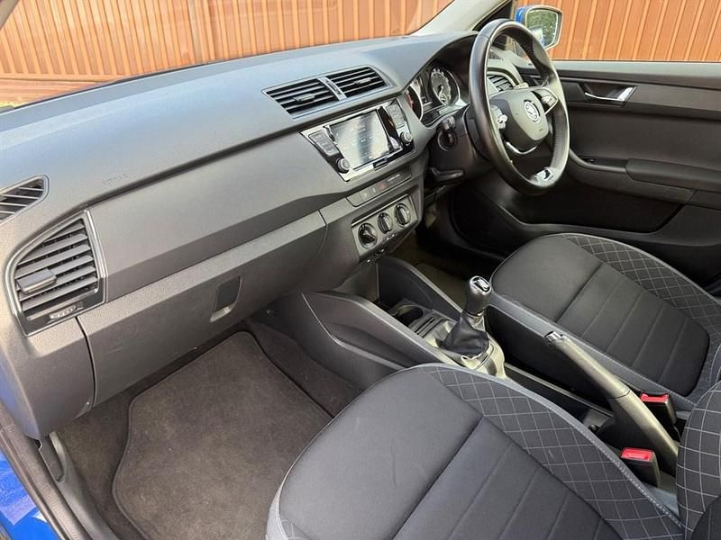 Used Skoda Fabia SE 60 HP (44 kW) 2021 Blue Hatchback