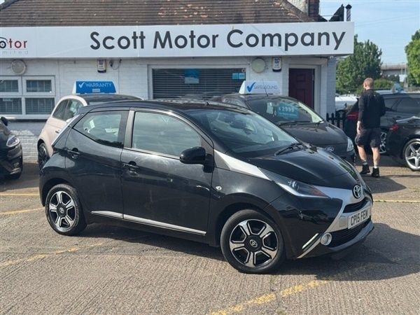 Black Used 2015 Toyota Aygo X-clusiv Hatchback | £6,699 (Fair price) - Image 1/1
