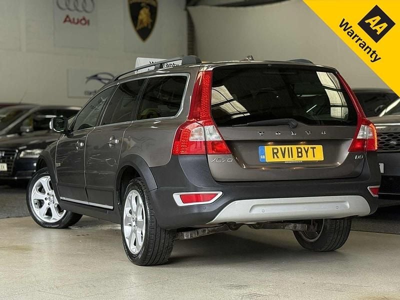 Grey Used 2011 Volvo XC70 SE Lux SUV | £8,495 (Fair price) - Image 1/4