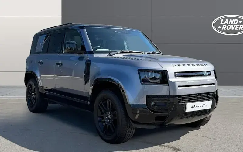 Used Land Rover Defender SE Dynamic 249 HP (183 kW) 2025 SUV
