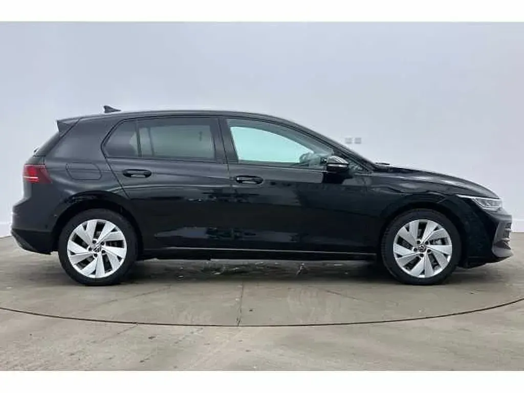 Used VW Golf VIII 204 HP (150 kW) 2025