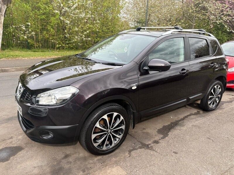Black Used 2012 Nissan Qashqai N-TEC SUV | £5,595 (Fair price) - Image 1/4