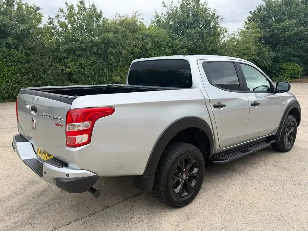 Used Fiat Fullback Cross 180 HP (132 kW) 2019 Grey Pickup